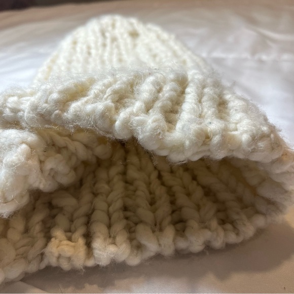Chunky Knit - Cream - Winter Hat - Picture 7 of 7